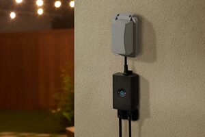 outdoor smart plug lifestyle