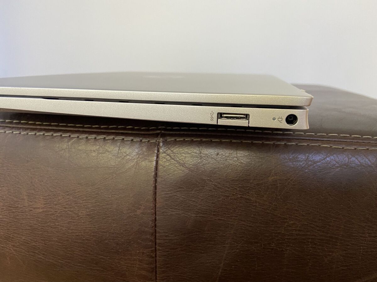 HP Pavilion Aero 13: Light on price and weight, heavy on style and