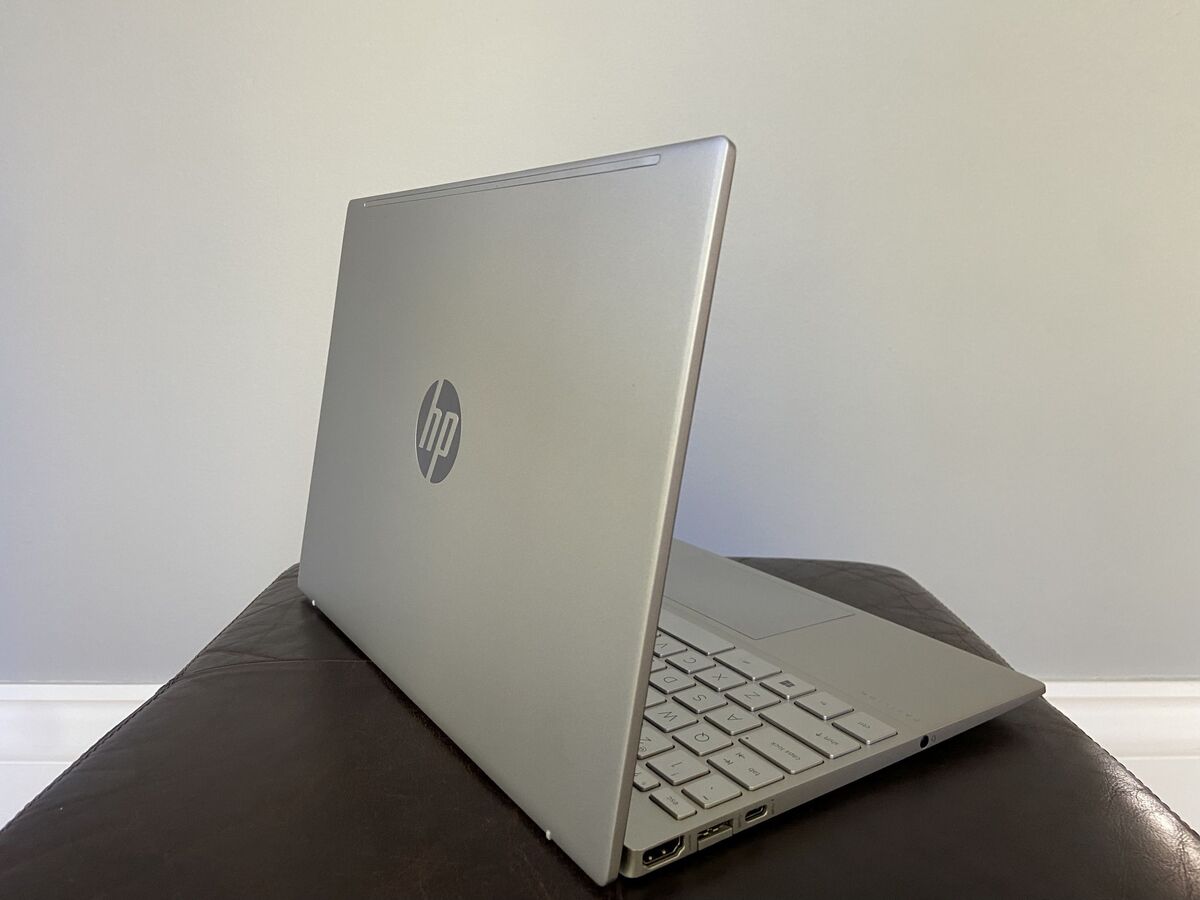 hp pavilion aero 13 lid