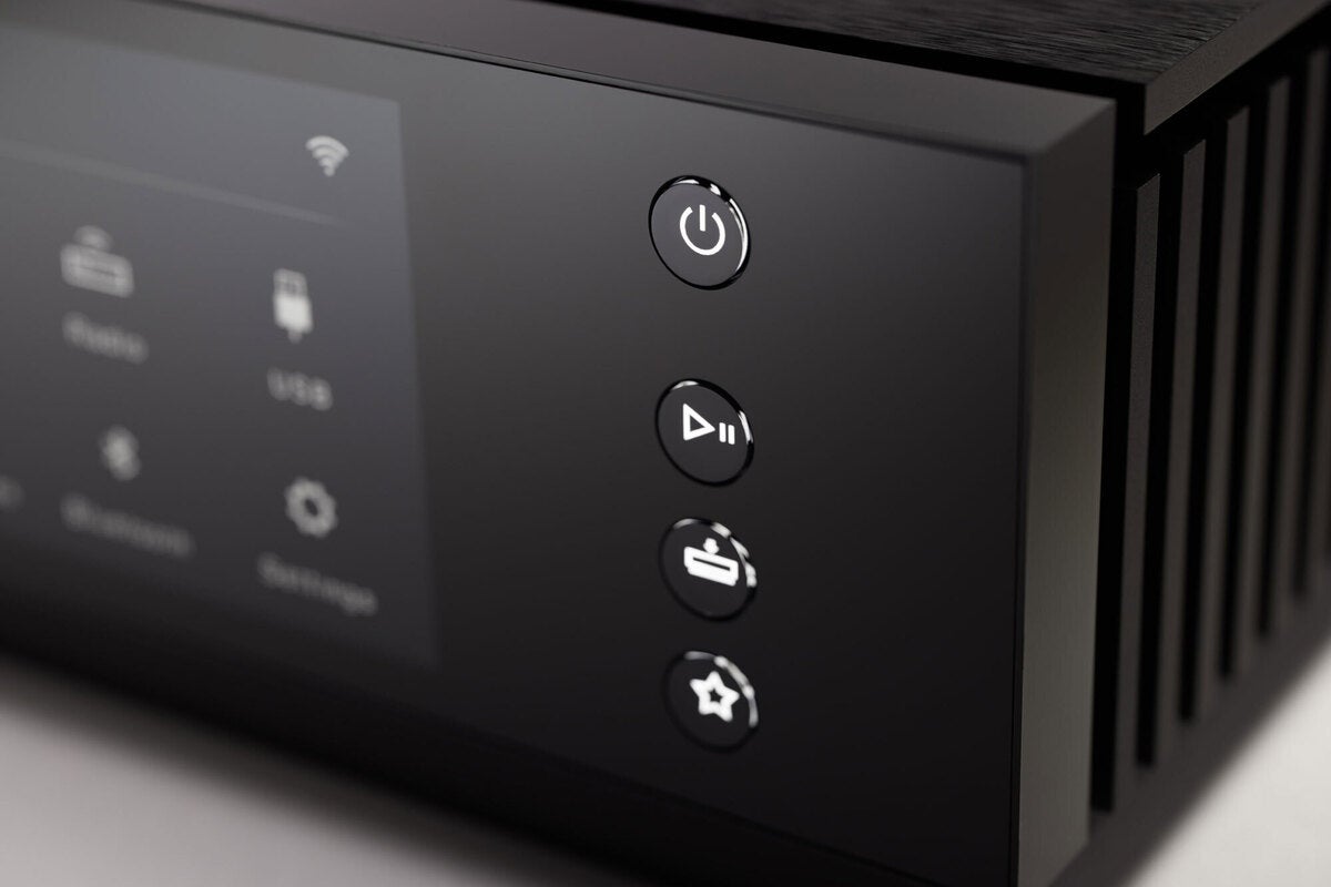 Naim Uniti Atom HE front buttons