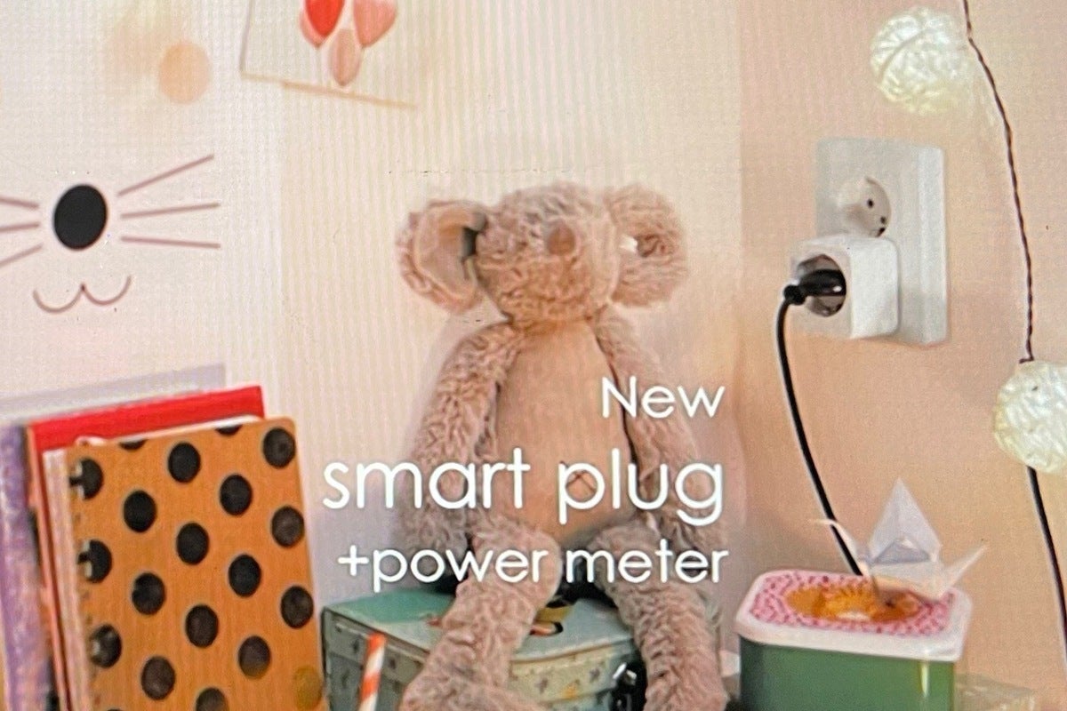 wiz connected smart bulb with power meter