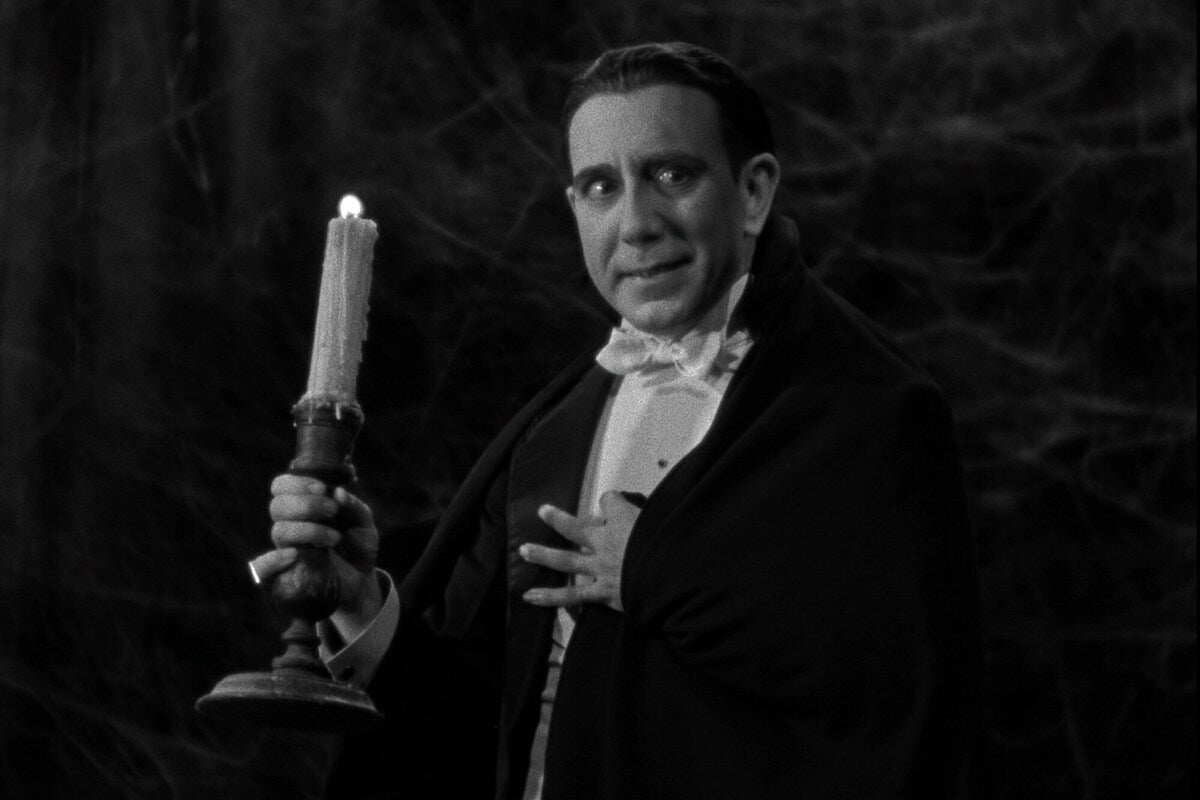 A scene from the Spanish version of ‘Dracula’