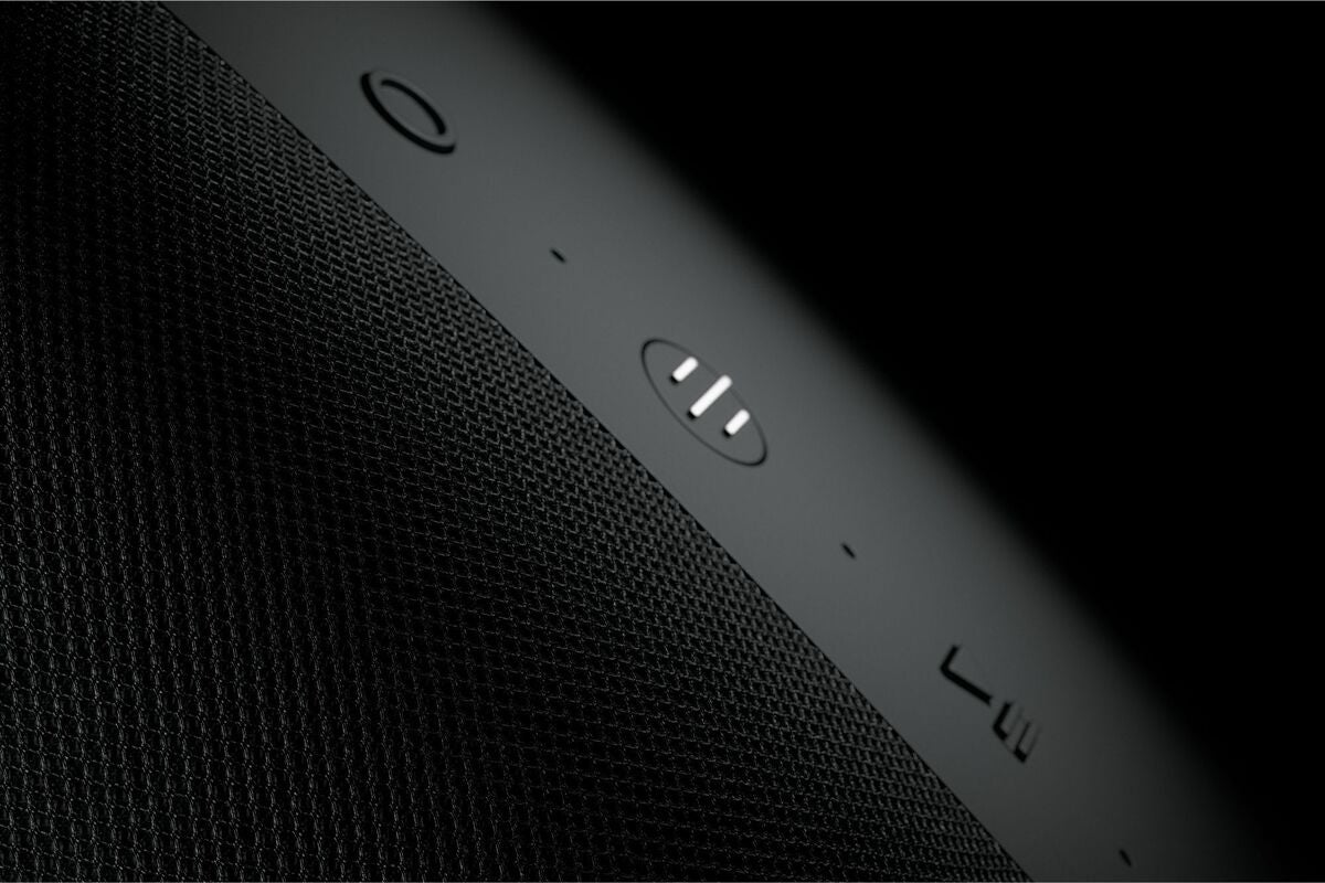 buttons on the B&W zeppelin in midnight grey