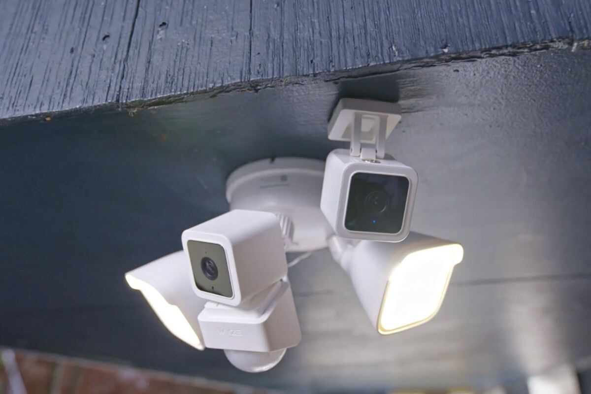 wyze cam floodlight two