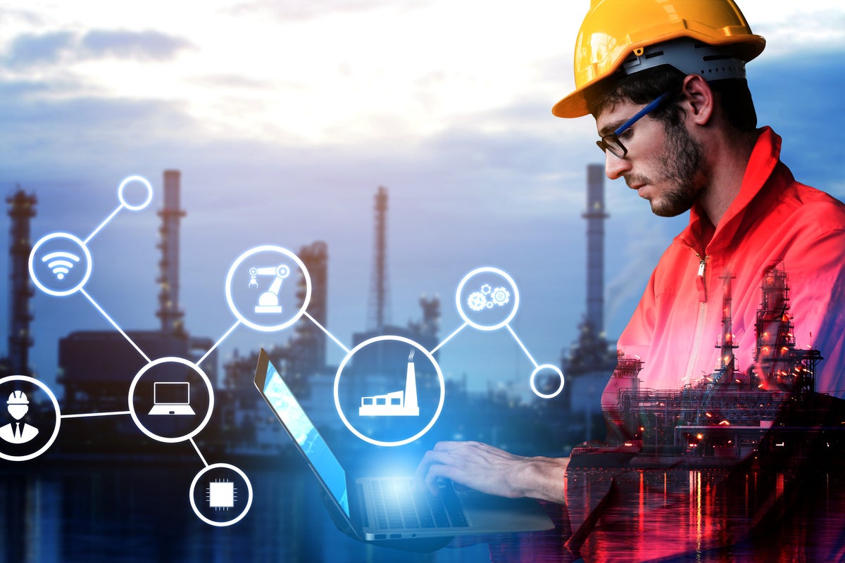 Image: Sponsored by AVEVA: Why decarbonizing power relies on connected workers 