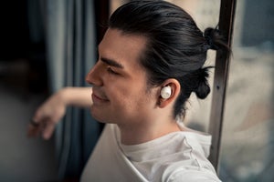 soundform immerse noise cancelling earbuds in use
