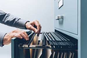 How to use File History in Windows 10 and 11