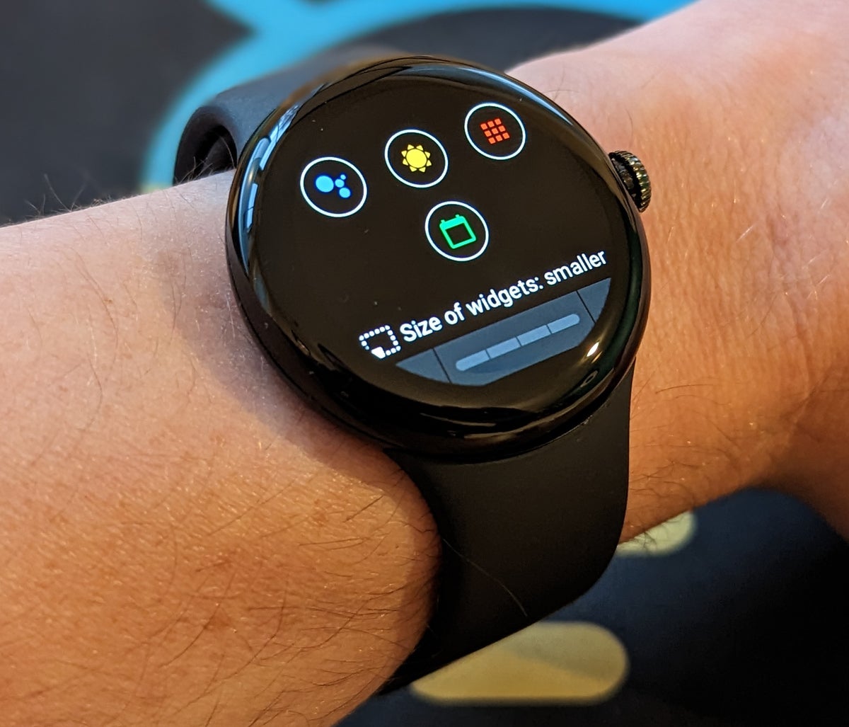 Google Pixel Watch widgets
