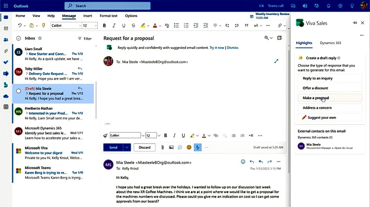 microsoft copilot making email reply suggestions