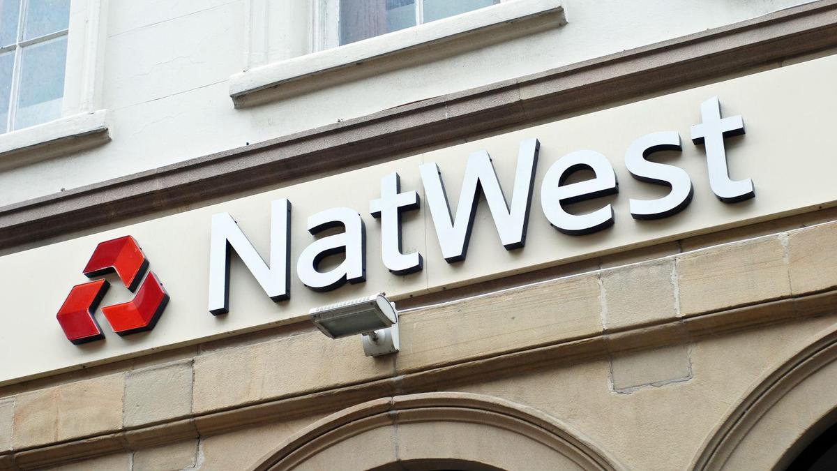 How Natwest Built The First High Street Bank Robo Advice Service