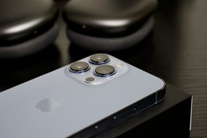 iPhone 13 Pro camera array