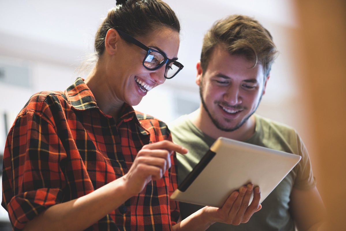 Image: Sponsored by Stack Overflow: How to Pick a Knowledge Sharing Solution