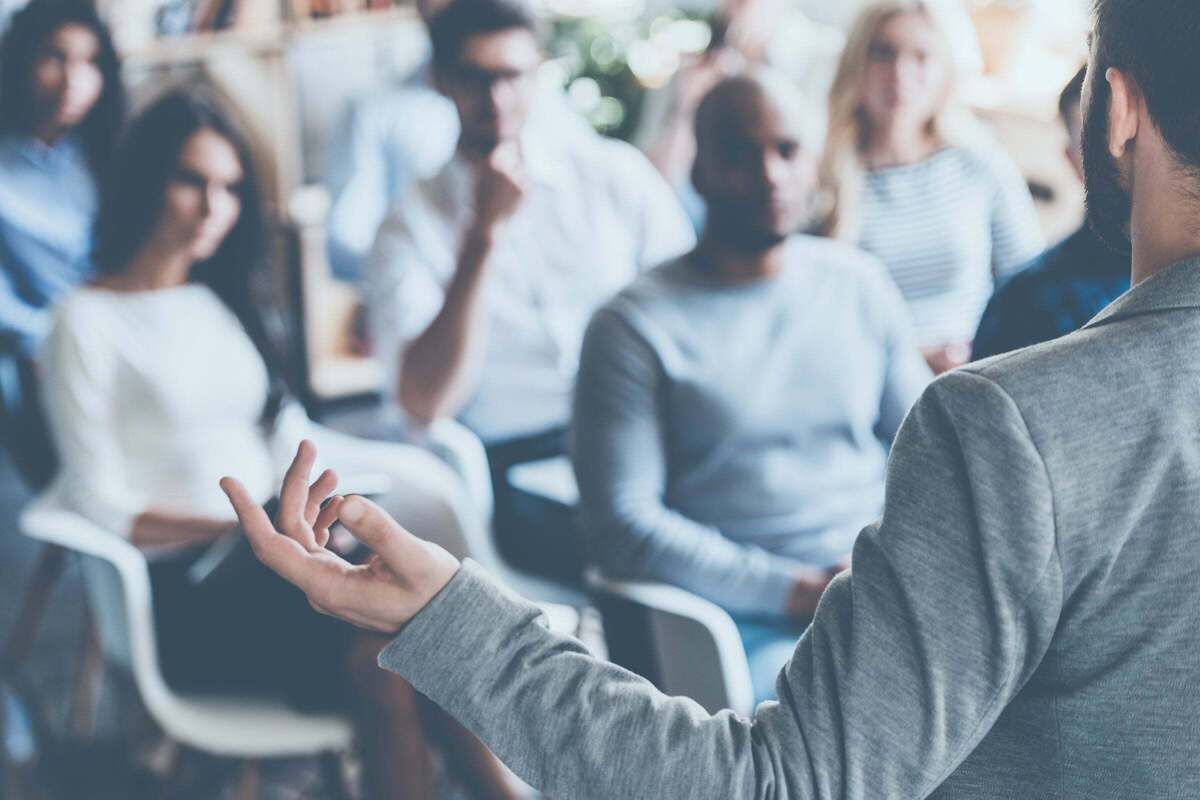 Image: Two principles for delivering powerful presentations