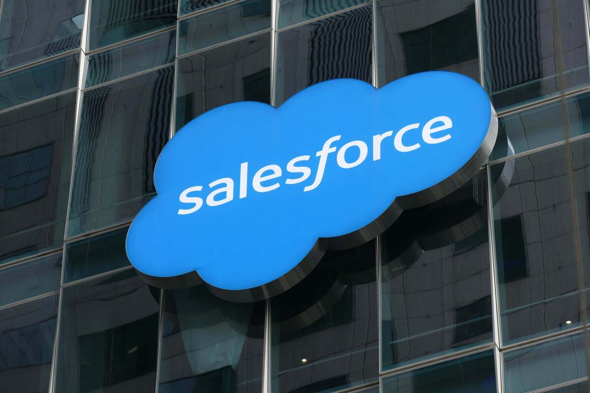 Read more about the article Salesforce readies AI assistant for CRM